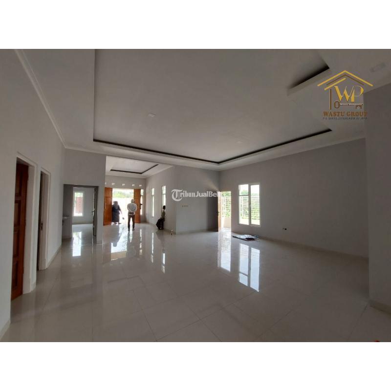 Dijual Rumah Besar Mewah, Lt. 380m2, Lb. 210m2, Shm, 4kt, 2km, Tanah Luas - Magelang