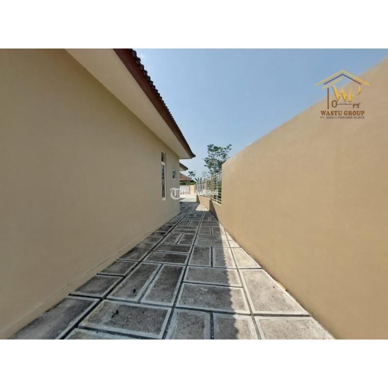 Dijual Rumah Besar Mewah, Lt. 380m2, Lb. 210m2, Shm, 4kt, 2km, Tanah Luas - Magelang