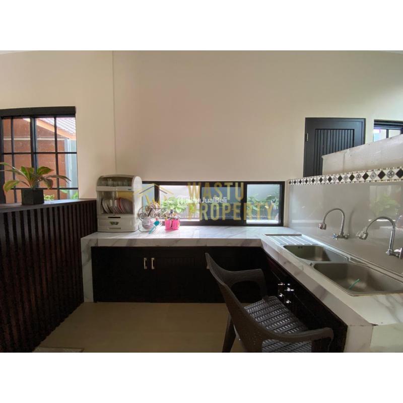 Dijual Rumah Besar, 5KT, 5KM, Kolam Renang Pribadi, Siap Huni, 5 menit Stadion Maguwoharjo, SHM Lengkap, Sleman - Yogyakarta