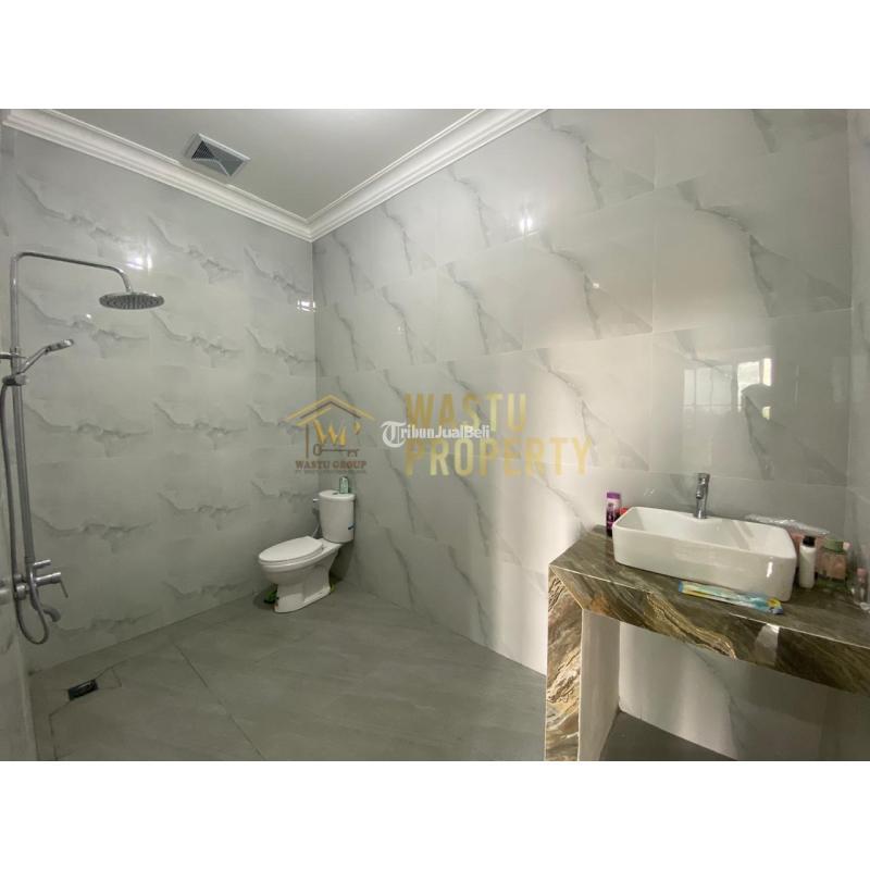 Dijual Rumah Besar, 5KT, 5KM, Kolam Renang Pribadi, Siap Huni, 5 menit Stadion Maguwoharjo, SHM Lengkap, Sleman - Yogyakarta