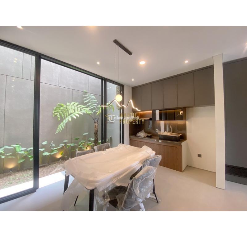 Dijual Rumah 2 Lantai Fully Furnish Dekat Tugu Jogja Tipe 135 3KT 3KM SHM - Sleman