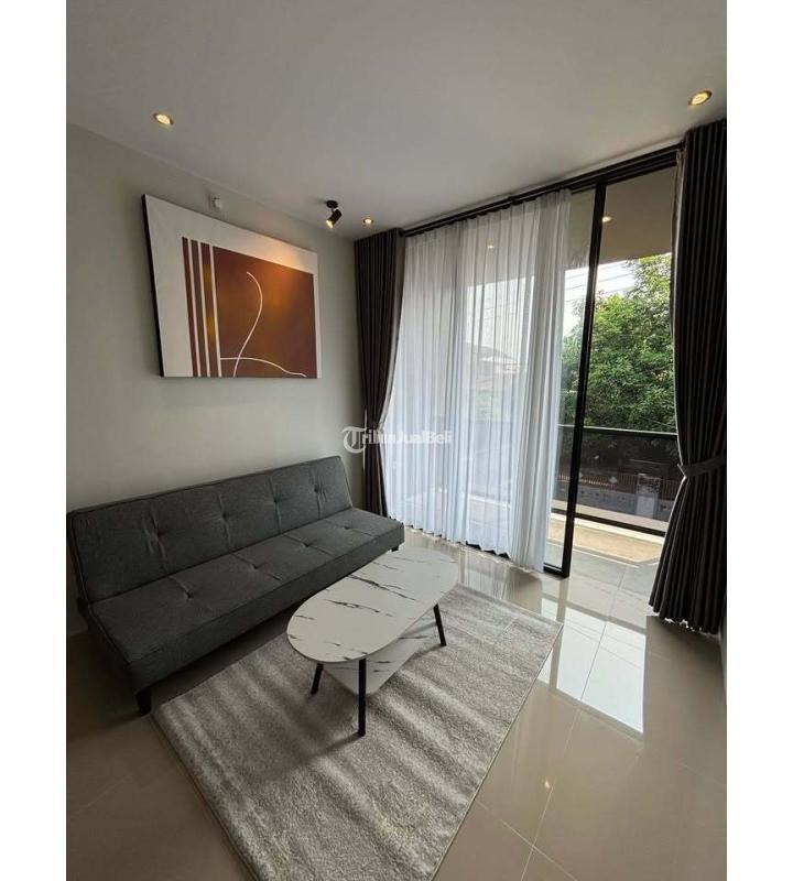 Dijual Rumah 2 Lantai Full Furnished Dekat Al Azhar Yogyakarta Tipe 125 3KT 3KM SHM - Sleman