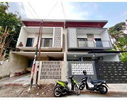 Dijual Rumah Mewah, Lt. 90m2, Lb. 130m2, Shm, Desain Futuristik, 9 Menit Ke Terminal Condong Catur, Sleman - Yogyakarta