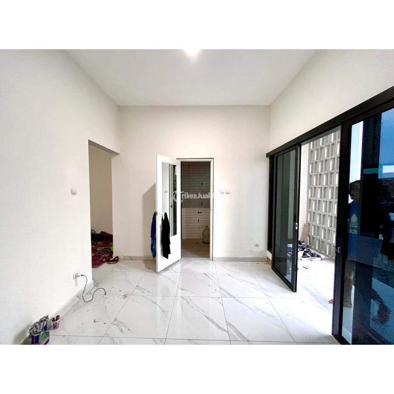 Dijual Rumah Mewah, Lt. 90m2, Lb. 130m2, Shm, Desain Futuristik, 9 Menit Ke Terminal Condong Catur, Sleman - Yogyakarta