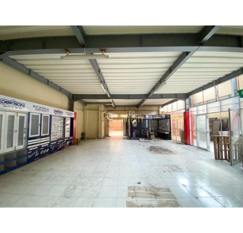 Dijual Toko 2 Lantai, Luas 900m2,Hgb, Lokasi Strategis, 5 Menit Dari Gembira Loka Zoo, Di Gedong Kuning, Sleman - Yogyakarta