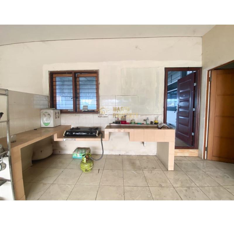 Dijual Toko 2 Lantai, Luas 900m2,Hgb, Lokasi Strategis, 5 Menit Dari Gembira Loka Zoo, Di Gedong Kuning, Sleman - Yogyakarta