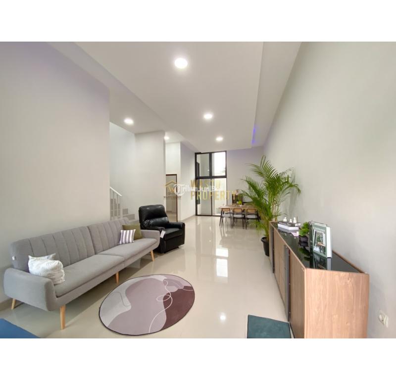 Dijual Rumah 2 Lantai di Condongcatur Tipe 160 4KT 4KM Legalitas SHM - Sleman