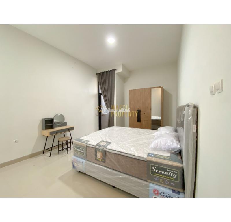 Dijual Rumah 2 Lantai di Condongcatur Tipe 160 4KT 4KM Legalitas SHM - Sleman