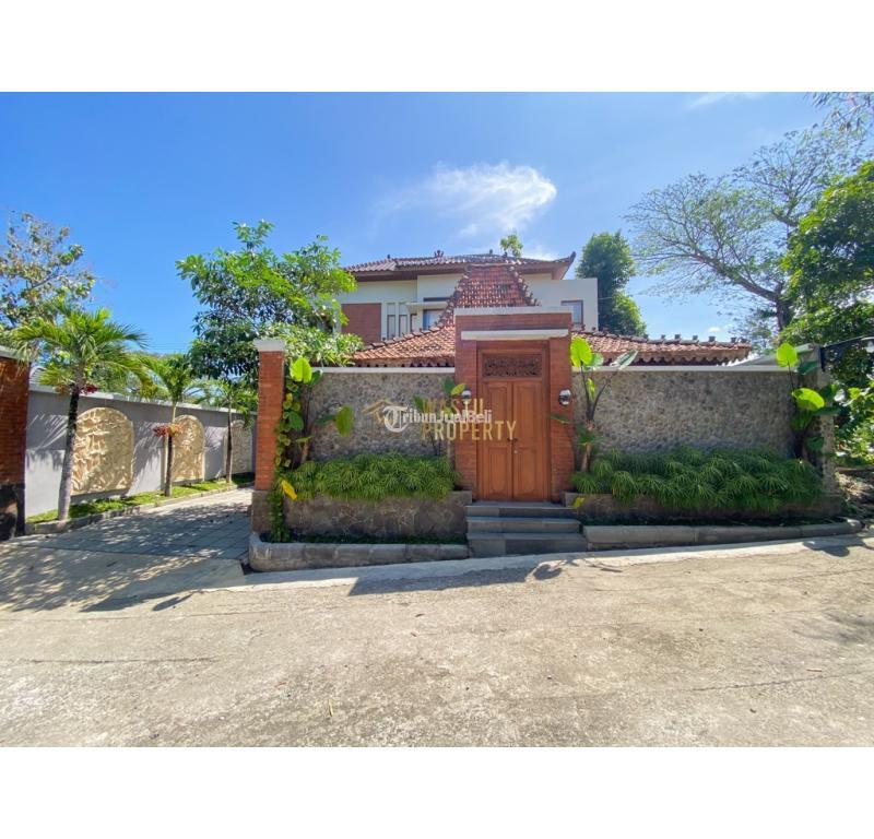 Dijual Villa, Lt. 360m2, Lb. 300m2, 5kt, 4km, Shm, Desain Dan View Cantik, Di Balecatur, Sleman - Yogyakarta