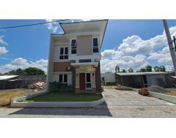 Dijual Rumah 2 Lantai Dekat Malioboro Tipe 80 3KT 2KM SHM - Sleman 