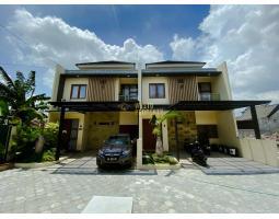 Dijual Rumah Mewah 2 Lantai, Lt. 112m2, Lb. 147m2, Shm, Lingkungan Nyaman, Purwomartani, Sleman - Yogyakarta- Yogyakarta
