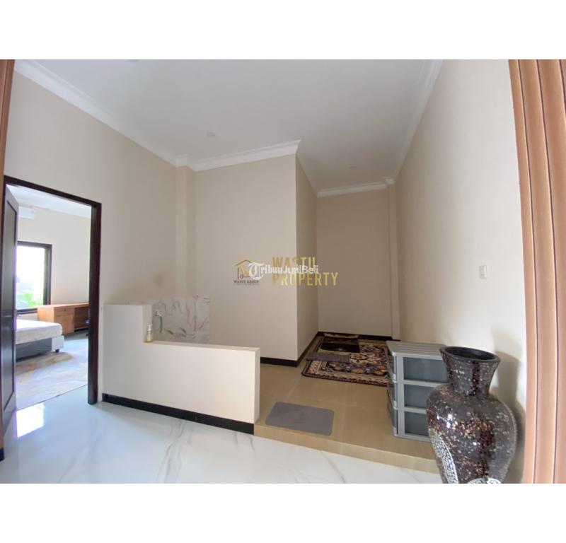 Dijual Rumah 2 Lantai di Maguwoharjo Tipe 420 5KM 6KT SHM - Sleman