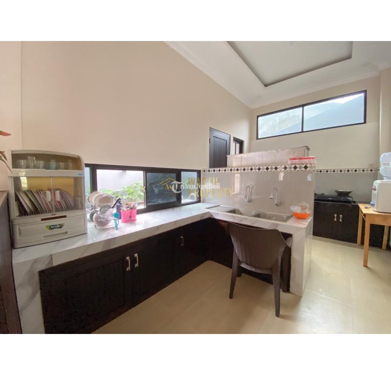 Dijual Rumah 2 Lantai di Maguwoharjo Tipe 420 5KM 6KT SHM - Sleman