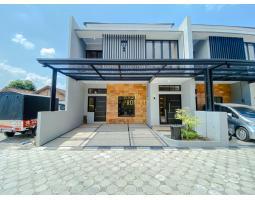 Dijual Rumah Mewah Full Furnish di Purwomartani Tipe 120 3KT 3KM SHM - Sleman 