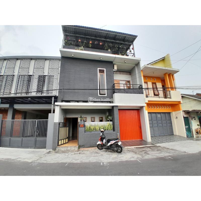 Jual Rumah 3 Lantai Tipe 210 Bekas View Persawahan Di Maguwoharjo, Lokasi Strategis - Sleman