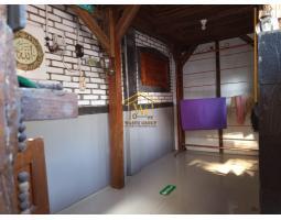 Jual Villa Tipe 170 Baru Murah Dekat Jalan Wates, Tanah Luas Asri - Sleman 
