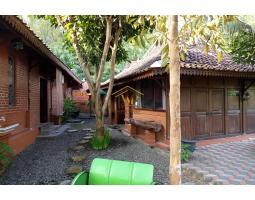 Jual Homestay Jawa Luas 379 m2 Cocok Untuk Usaha Penginapan Atau Kuliner - Sleman