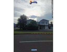 Dijual Rumah Cantik  2 Lantai Tipe 189 Bekas Perumahan Kota Wisata Coatesville - Bogor
