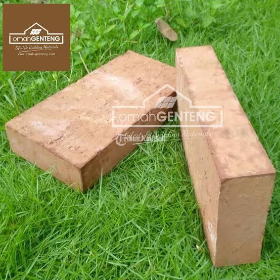 Bata Merah Ekspos - Surabaya 