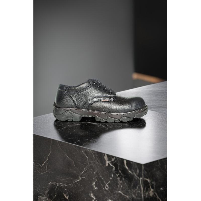 Pabrik Safety Shoes - Tanjung Pinang