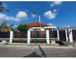 Dijual Rumah Mewah Tanah Super Luas Dekat Sekolah Al-azhar Yogyakarta - Sleman