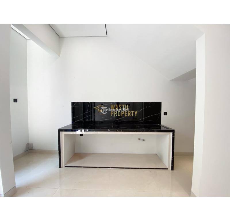 Jual Rumah 2 Lantai Tipe 180 Baru Bonus Kolam Renang Hanya 7 Menit Ke UGM - Sleman