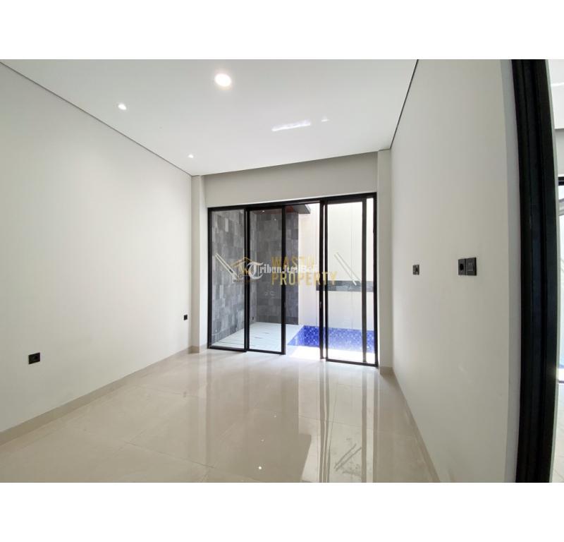 Jual Rumah 2 Lantai Tipe 180 Baru Bonus Kolam Renang Hanya 7 Menit Ke UGM - Sleman