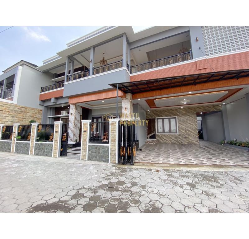 Dijual Rumah Besar Siap Huni SHM Dekat Ring Road Utara - Sleman
