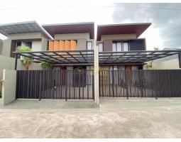 Dijual Rumah Mewah 2 Lantai, Lt. 117m2, Lb. 116m2, Shm, Full Furnished, Dekat Stadion Maguwoharjo, Sleman - Yogyakarta
