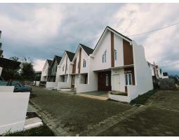 Dijual Rumah Villa Minimalis Lokasi Karangploso 5 Menit Ke Wisata Batu - Malang