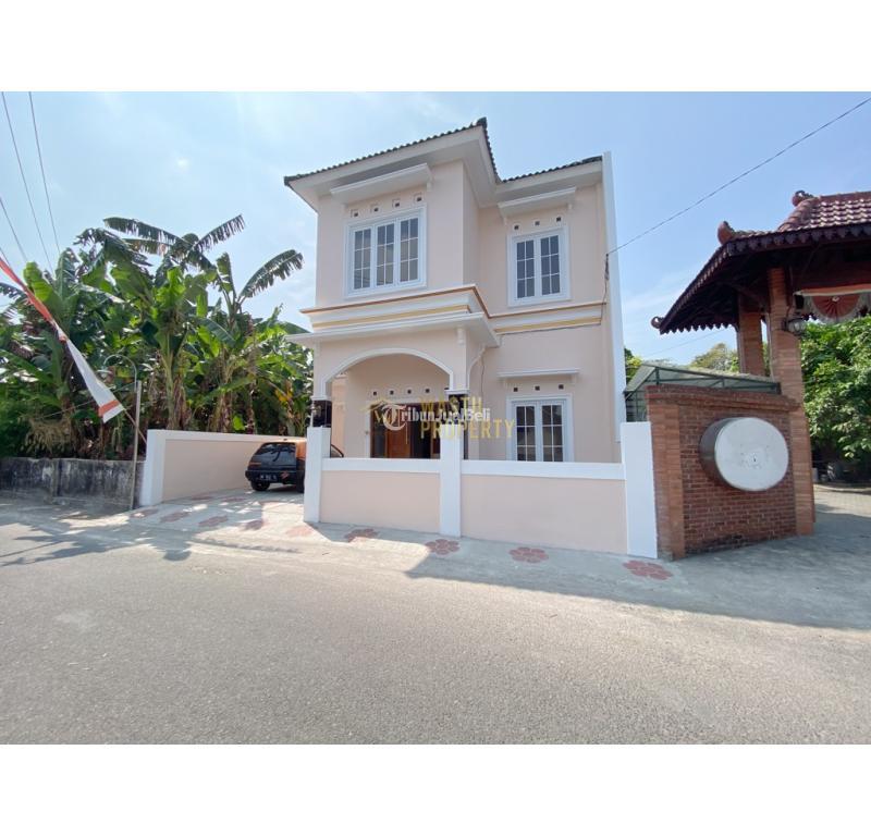 Dijual Rumah 2 Lantai Design Klasik Dekat Kampus 4 UAD Jogja - Bantul