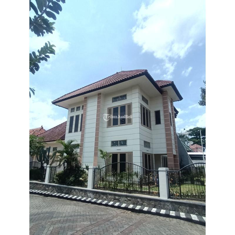 Jual Rumah Second Minimalis 2 Lantai Lokasi Permata Jingga  Harga 5M Nego - Malang Kota