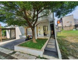 Dijual Rumah Murah, Lt. 163m2, Lb. 140m2, Shm, Dalam Cluster Elit, Pamulang, Siap Kpr - Tangerang Selatan