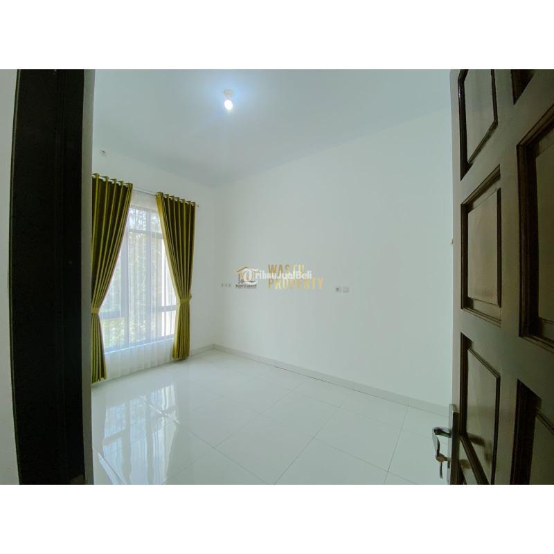 Dijual Rumah 2 Lantai, Lt. 98m2, Lb. 100m2, Shm, Dalam Ringroad, Dekat Ambarukmo Plaza, Bisa KPR, Sleman - Yogyakarta