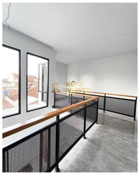 Dijual Rumah 2 Lantai, Tipe 80, 3kt, 3km, Shm, Dalam Cluster, 8 Menit Dari Rsu Mitra Paramedika, Sleman - Yogyakarta