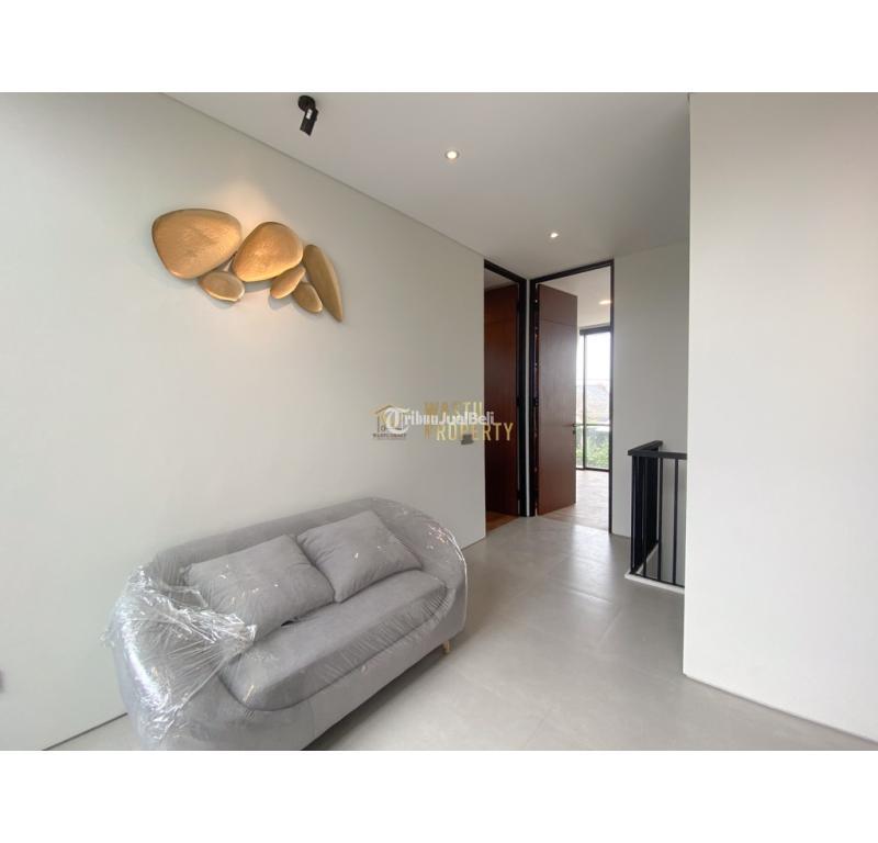 Dijual Rumah, Lt. 94m2, Lb. 135m2, Shm, Desain Kekinian, 9 Menit Dari Kampus UGM, Jalan Siliwangi, Sleman - Yogyakarta