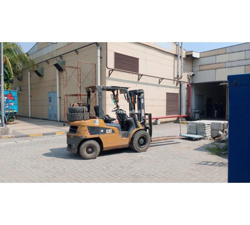 Sewa Forklift Jelambar 24 Jam Terpercaya - Jakarta Barat