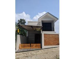 Dijual Villa Mewah Fully Furnish Dengan Private Pool Di Palagan Atas - Sleman