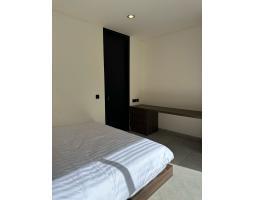 Dijual Villa Baru, LT. 136m2, LB. 160m2, 3KT, 3KM, SHM, Di Banjar Semer, Kerobokan, Kuta Utara, Badung - Bali