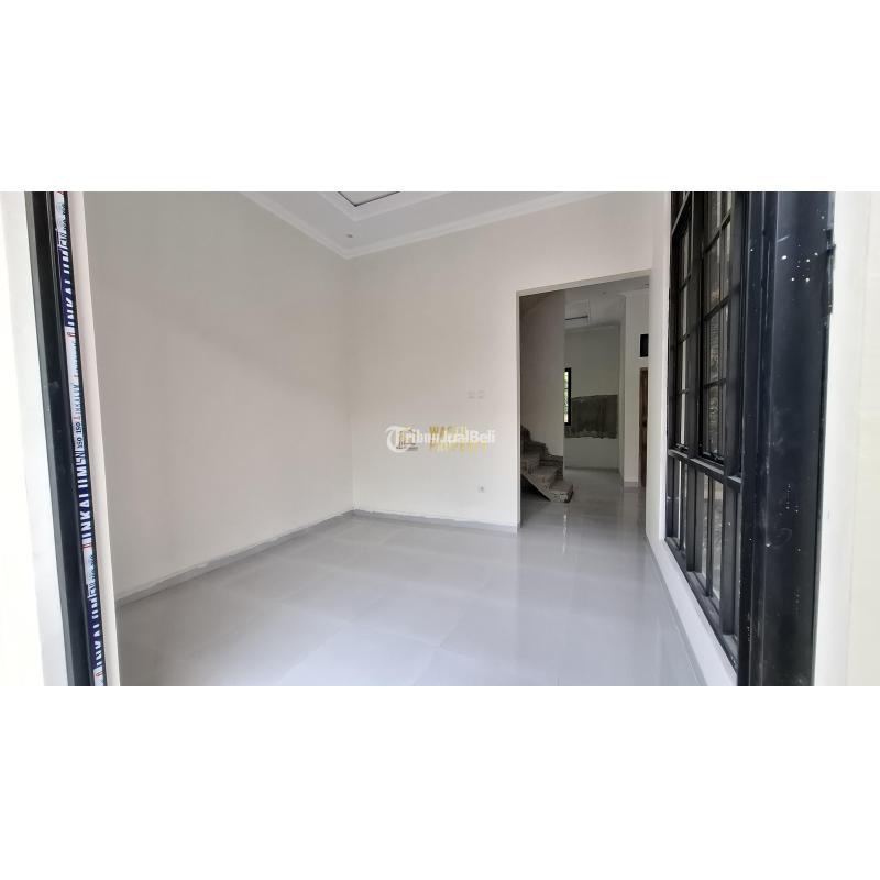 Dijual Rumah 2 Lantai Tepi Jalan Kaliurang Tipe 135 4KT 3KM SHM - Sleman