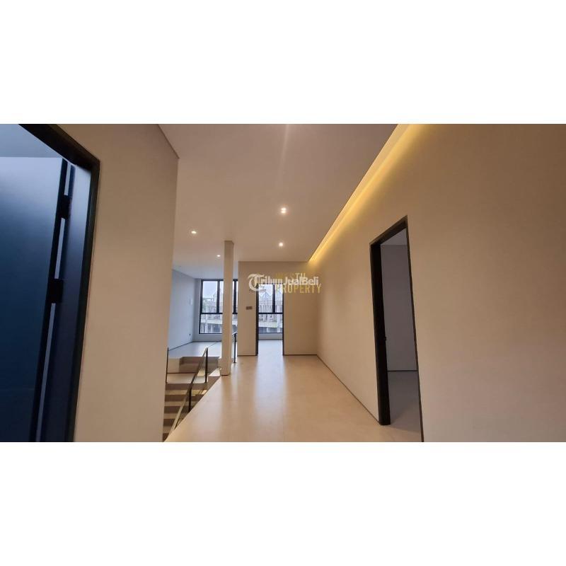 Dijual Rumah Mewah, Lt. 460m2, Lb. 512m2, Shm, Siap Huni, 2 Lantai, Hook, Di Cluster Fortunia Residence - Tangerang Selatan