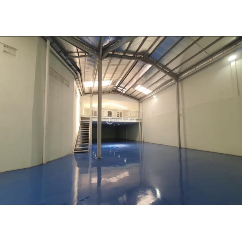 Dijual Gudang, LT. 2750m2, LB. 1500m2, SHM, Pinggir Jalan, Listrik 23.000 Watt, di Raya Bekasi Cakung - Jakarta Timur