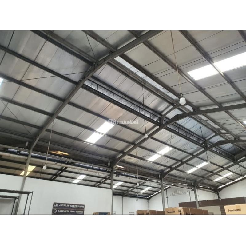 Dijual Gudang, LT. 2750m2, LB. 1500m2, SHM, Pinggir Jalan, Listrik 23.000 Watt, di Raya Bekasi Cakung - Jakarta Timur