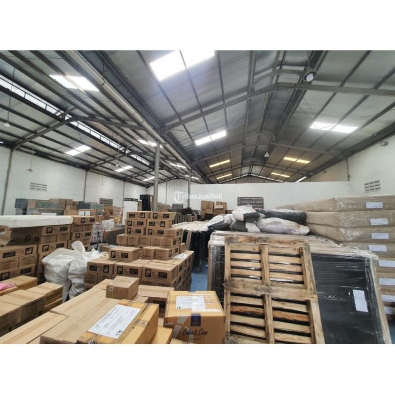 Dijual Gudang, LT. 2750m2, LB. 1500m2, SHM, Pinggir Jalan, Listrik 23.000 Watt, di Raya Bekasi Cakung - Jakarta Timur