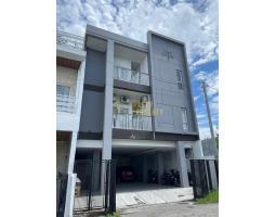 Dijual Kost 3 Lantai Strategis 24 Kamar Di Seturan Depok - Sleman