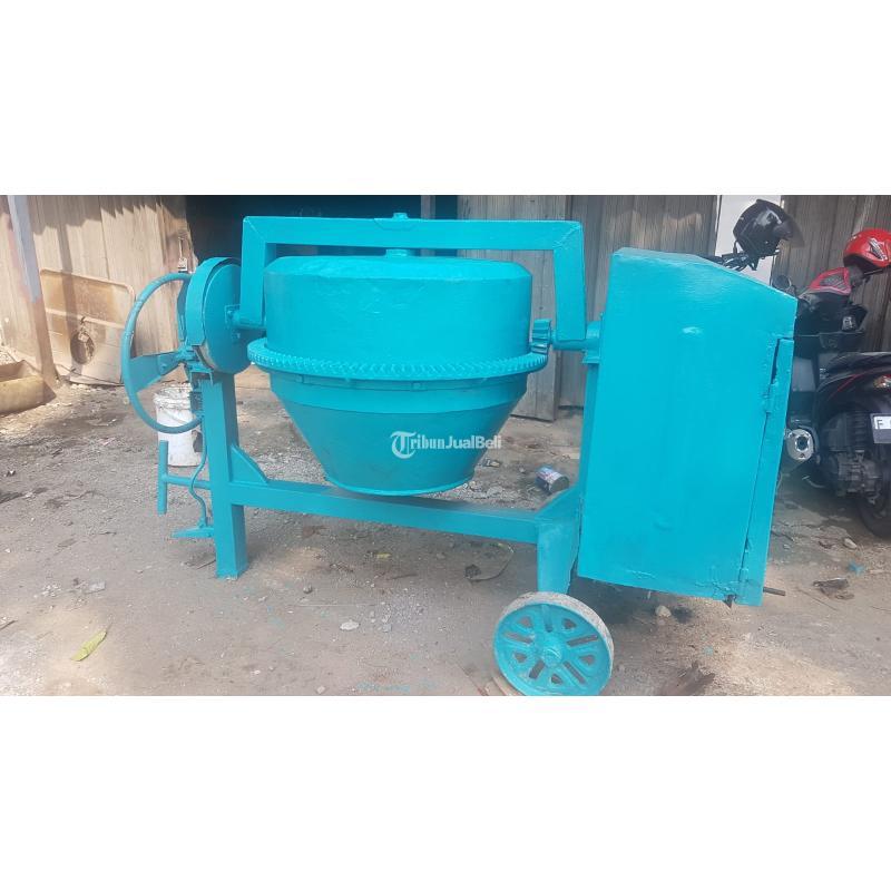 Molen Beton Iron Globe Mesin Dongfeng Kondisi Mulus Menteng Atas - Jakarta Selatan