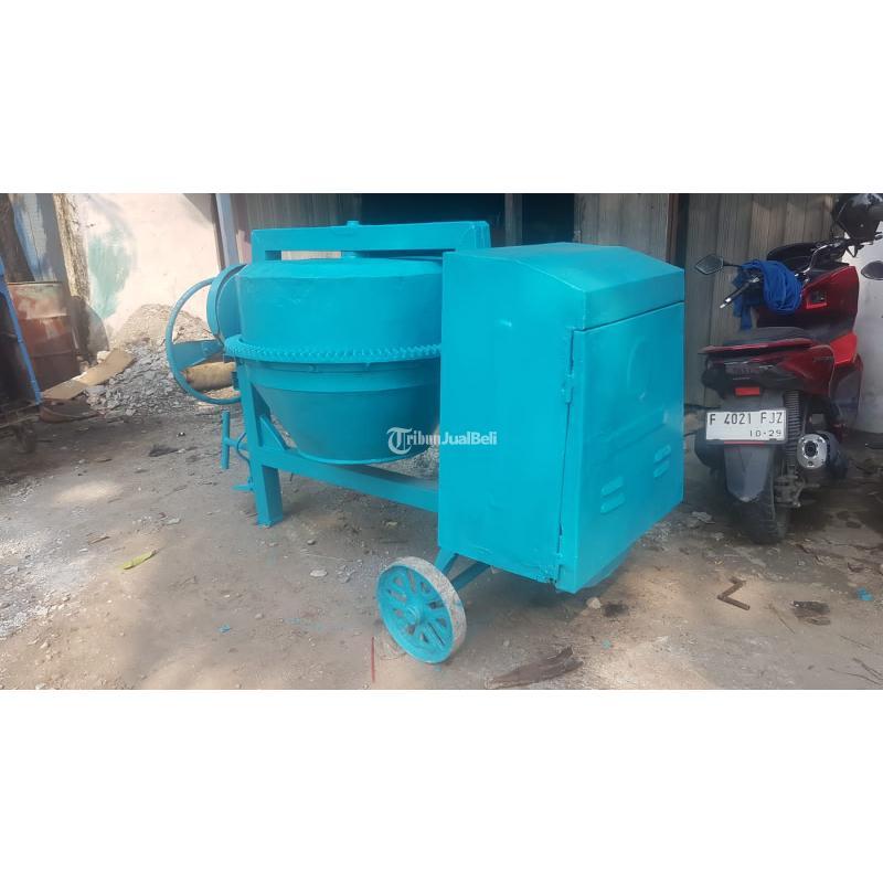 Molen Beton Iron Globe Mesin Dongfeng Kondisi Mulus Menteng Atas - Jakarta Selatan