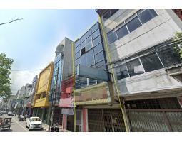 Dijual Ruko Kosong 3 Lantai di Jalan Brigjen Katamso - Kota Medan