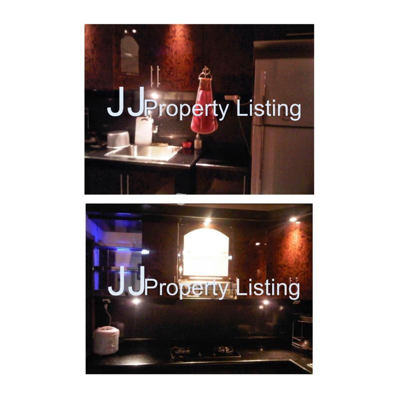 Dijual Ruko Luas 352m2 4 Lantai Lokasi Strategis - Jakarta Barat