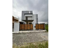 Dijual Villa Aesthetic Kota Batu Posisi Hook Sudah Aktif Beroperasi - Batu